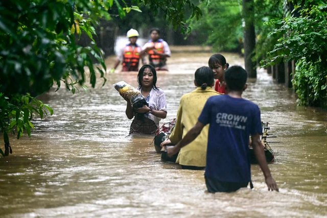 'Quái vật' Yagi: Đi qua 2000 km từ suy yếu lại hồi sinh - tàn dư vẫn gây chết người, thiệt hại tỷ đô - Ảnh 2.