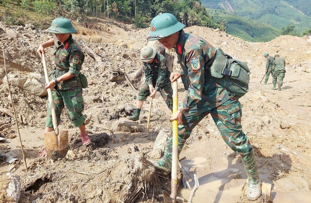 Thượng tá Trần Văn Dân nghẹn ngào: - Ảnh 3.