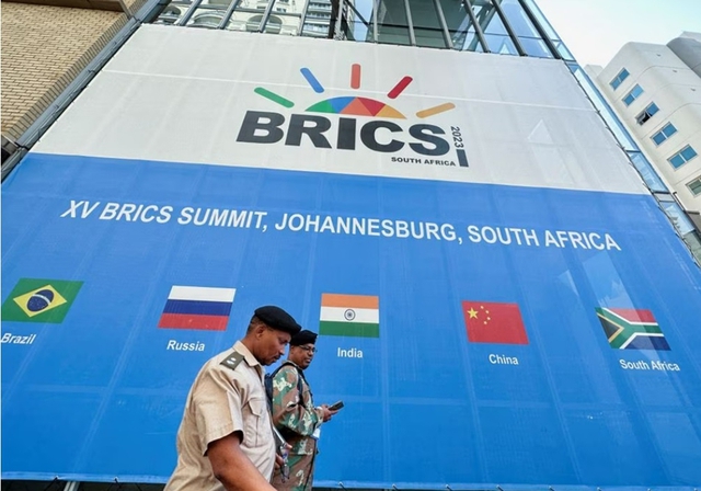 BRICS có thể mở rộng, Tổng thống Putin kêu gọi trong lĩnh vực được coi là huyết mạch kinh tế toàn cầu - Ảnh 3.