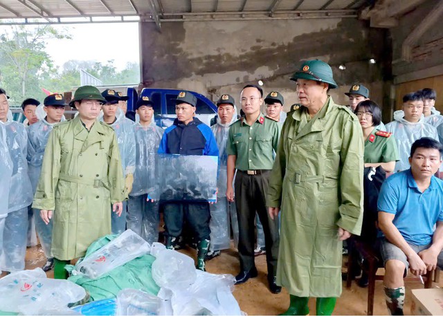 Vụ sạt lở Hà Giang: 3 Người mất tích , hàng trăm người tìm kiếm nạn nhân - Ảnh 8.