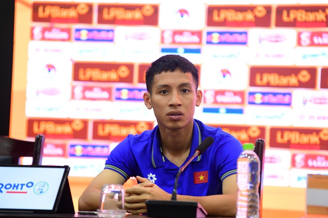 HLV Kim Sang-sik muốn đòi "món nợ" AFF Cup với tuyển Thái Lan, nói một câu khiến CĐV Việt Nam ấm lòng - Ảnh 2.