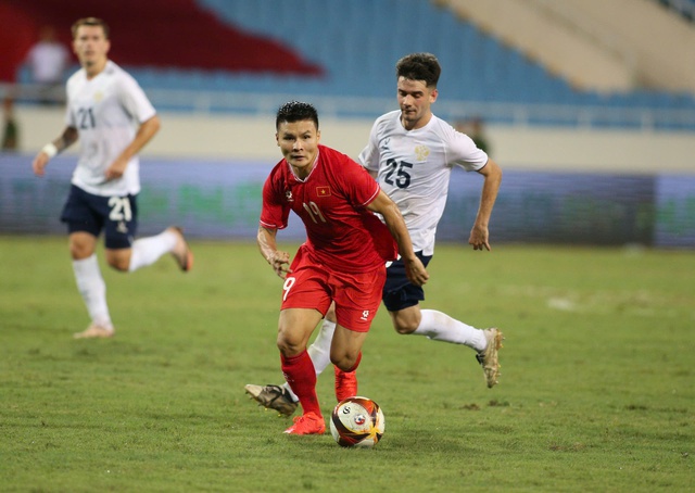 Dùng dàn học trò của thầy Park, HLV Kim Sang-sik sẽ giúp đội tuyển Việt Nam vượt qua "cái dớp" Thái Lan?- Ảnh 2. Dùng dàn học trò của thầy Park, HLV Kim Sang-sik sẽ giúp đội tuyển Việt Nam vượt qua "cái dớp" Thái Lan?- Ảnh 2.