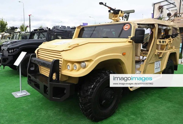 Hỏa lực mạnh trên xe buggy khung gầm Tigr của Quân đội Nga - Ảnh 2. Hỏa lực mạnh trên xe buggy khung gầm Tigr của Quân đội Nga - Ảnh 2.