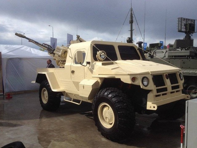 Xe bọc th&eacute;p SAMUM với ph&aacute;o 23 mm: ' S&aacute;t thủ ' m&aacute;y bay kh&ocirc;ng người l&aacute;i - Ảnh 8.