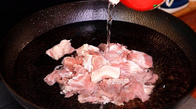 Bí quyết "2 thêm - 3 tránh" khi hầm bò nhiều người nội trợ lâu năm chưa chắc đã biết: Thịt mềm, không dai- Ảnh 3.