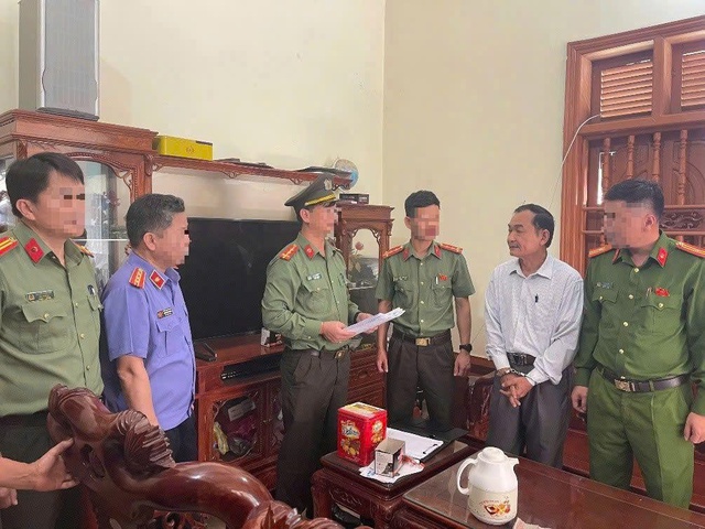 Bắt tạm giam Nguyễn Duy Niệm- Ảnh 1. Bắt tạm giam Nguyễn Duy Niệm- Ảnh 1.