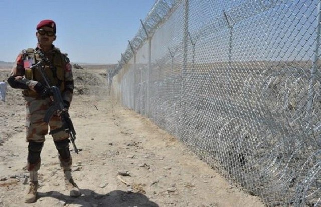 Afghanistan di chuyển tên lửa tới biên giới Pakistan- Ảnh 2.