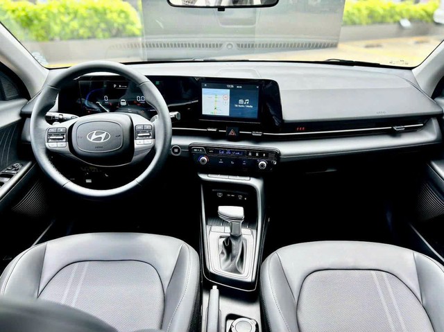 Hyundai Accent đầu bảng doanh số tiếp tục được ưu đ&atilde;i: Gi&aacute; chưa tới 400 triệu, gia hạn bảo h&agrave;nh 8 năm- Ảnh 2.