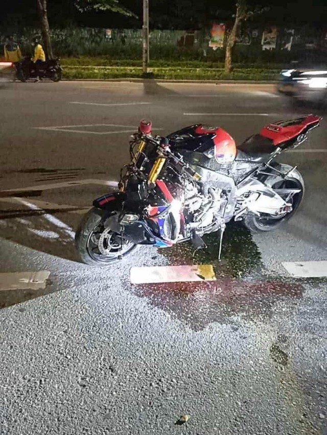 1 phụ nữ đứt lìa chân sau va chạm với xe phân khối lớn: Danh tính 2 tài xế- Ảnh 1. 1 phụ nữ đứt lìa chân sau va chạm với xe phân khối lớn: Danh tính 2 tài xế- Ảnh 1.