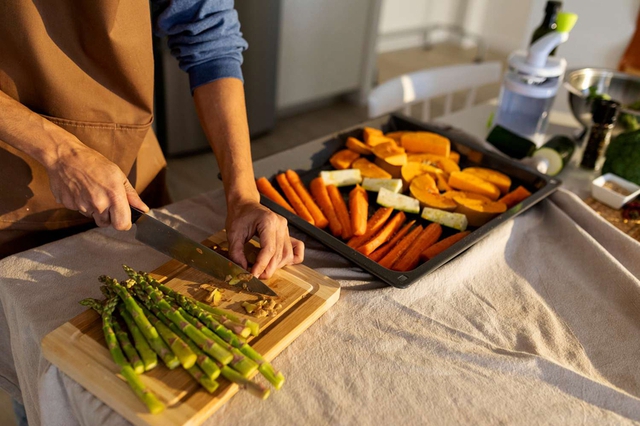 Loại rau được ví như "thần dược của nam giới": Thường xuất hiện trong món cao cấp, luộc hay xào đều ngon- Ảnh 2. Loại rau được ví như "thần dược của nam giới": Thường xuất hiện trong món cao cấp, luộc hay xào đều ngon- Ảnh 2.