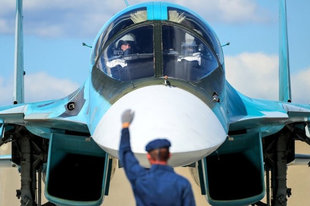 Binh sĩ Kyiv lo sợ những cuộc 'ném bom địa ngục' của Su-34- Ảnh 8. Binh sĩ Kyiv lo sợ những cuộc 'ném bom địa ngục' của Su-34- Ảnh 8.