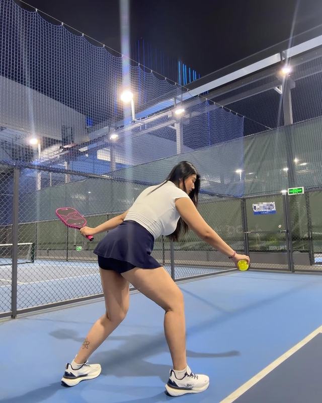 Bị mắng "gọi vốn" v&igrave; mặc đồ pickleball qu&aacute; b&eacute;, c&ocirc; g&aacute;i 80kg đ&aacute;p trả- Ảnh 8.