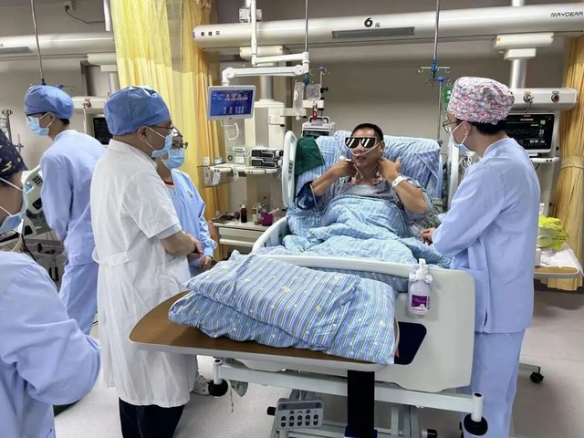 Người đàn ông suýt chết sau khi uống loại rượu này: Bác sĩ cảnh báo “độc gấp 50 lần thạch tín”- Ảnh 1.