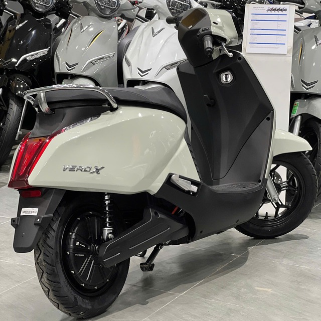 Loạt xe máy điện ưu đãi cực mạnh: Một mẫu của VinFast giảm 7 triệu, một mẫu xe Nhật giảm tới 15 triệu- Ảnh 2. Loạt xe máy điện ưu đãi cực mạnh: Một mẫu của VinFast giảm 7 triệu, một mẫu xe Nhật giảm tới 15 triệu- Ảnh 2.
