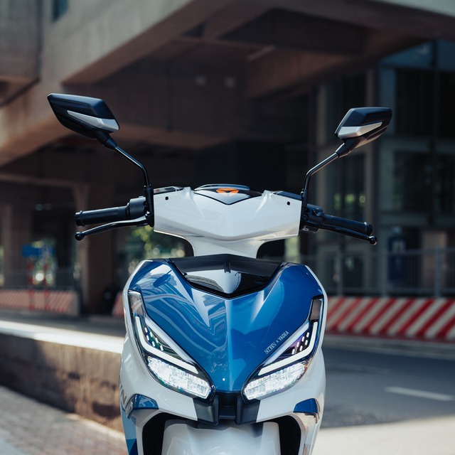 Có 30 triệu mua xe máy điện, mẫu nào đi xa nhất, sạc nhanh nhất? Xe Việt Nam và Trung Quốc, mua xe nào?- Ảnh 7.