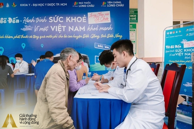 Hệ thống nhà thuốc Long Châu làm một việc hướng tới hỗ trợ 20 triệu người Việt Nam- Ảnh 4. Hệ thống nhà thuốc Long Châu làm một việc hướng tới hỗ trợ 20 triệu người Việt Nam- Ảnh 4.