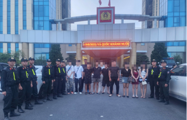 Bắt Vũ Anh Tuấn sinh năm 1995 và vợ- Ảnh 1. Bắt Vũ Anh Tuấn sinh năm 1995 và vợ- Ảnh 1.