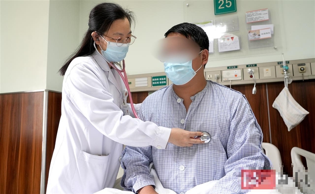 Mới 26 tuổi nhưng đã bị nhồi máu cơ tim 2 lần: Bác sĩ thốt lên “sao có thể làm 4 điều này?”- Ảnh 1. Mới 26 tuổi nhưng đã bị nhồi máu cơ tim 2 lần: Bác sĩ thốt lên “sao có thể làm 4 điều này?”- Ảnh 1.