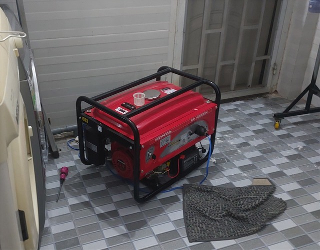 4 người tử vong, 4 người nguy kịch khi dùng máy phát điện: Cảnh tỉnh cho nhiều gia đình vẫn đang chủ quan- Ảnh 2. 4 người tử vong, 4 người nguy kịch khi dùng máy phát điện: Cảnh tỉnh cho nhiều gia đình vẫn đang chủ quan- Ảnh 2.