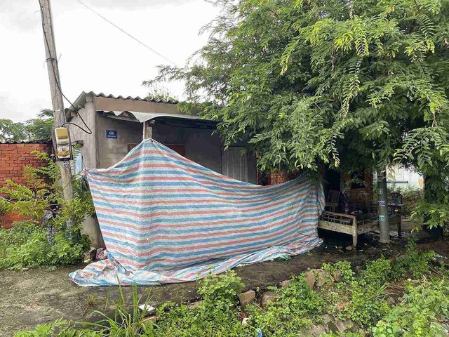 Vụ cụ bà 72 tuổi tử vong ở nhà riêng: Camera hé lộ bất ngờ về nghi phạm- Ảnh 1. Vụ cụ bà 72 tuổi tử vong ở nhà riêng: Camera hé lộ bất ngờ về nghi phạm- Ảnh 1.