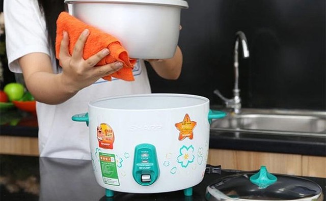 Nấu cơm xong nên đóng hay mở nắp nồi cơm điện? Có nên đảo cơm liên tục khi nấu? Nhiều người đang làm sai- Ảnh 4.