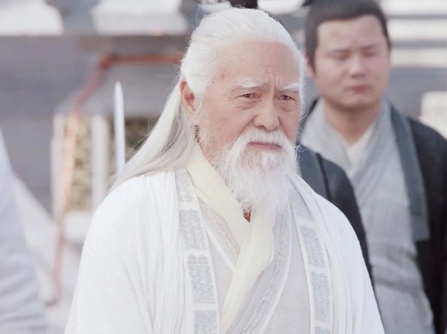 Cao thủ mạnh nhất trong các tác phẩm của Kim Dung: Bất bại trước tuổi 20, có học trò đứng trong Ngũ tuyệt- Ảnh 2.