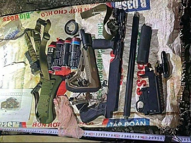 Công an chuẩn bị họp báo thông tin vụ thảm sát khiến 3 người tử vong ở Đồng Nai- Ảnh 2. Công an chuẩn bị họp báo thông tin vụ thảm sát khiến 3 người tử vong ở Đồng Nai- Ảnh 2.