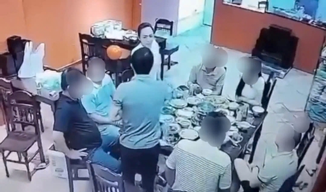 Tin mới vụ nữ tài xế Lê Thị Cẩm Chi tông tử vong chủ tịch xã rồi rời khỏi hiện trường- Ảnh 3. Tin mới vụ nữ tài xế Lê Thị Cẩm Chi tông tử vong chủ tịch xã rồi rời khỏi hiện trường- Ảnh 3.