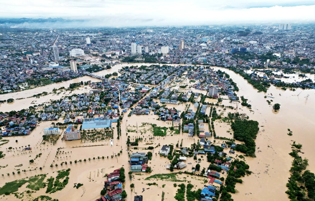 Nữ hiệu trưởng bị nước lũ cuốn tử vong ở Thái Nguyên: Thi thể tìm thấy cách nhà 400m- Ảnh 2.