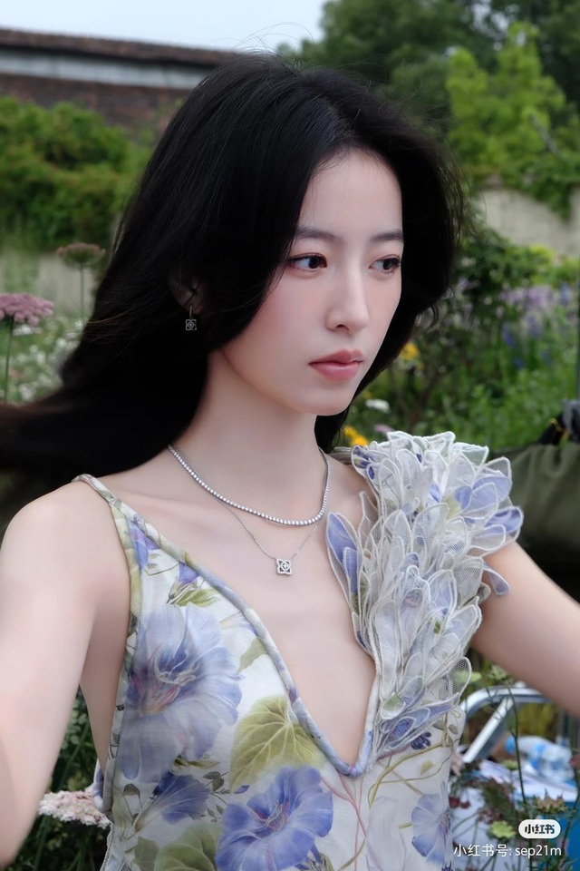 4 mỹ nhân showbiz này không giả tạo thì ai giả tạo?- Ảnh 8.