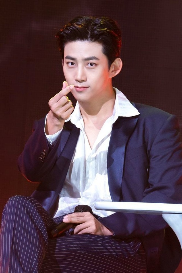 Tin vui nhất hôm nay: Trai đẹp nổi tiếng mẫu mực nhất showbiz tuyên bố lấy vợ!- Ảnh 6. Tin vui nhất hôm nay: Trai đẹp nổi tiếng mẫu mực nhất showbiz tuyên bố lấy vợ!- Ảnh 6.