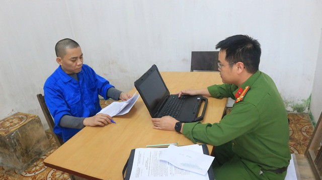 Bắt tạm giam Tổng Giám đốc Nguyễn Văn Đạt- Ảnh 1. Bắt tạm giam Tổng Giám đốc Nguyễn Văn Đạt- Ảnh 1.