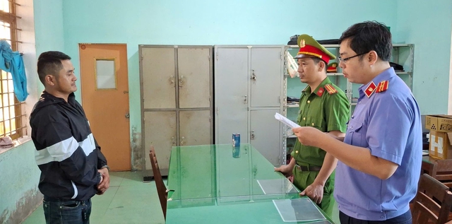 Ra lệnh bắt tạm giam Lê Quý Lê sinh năm 1992- Ảnh 1.