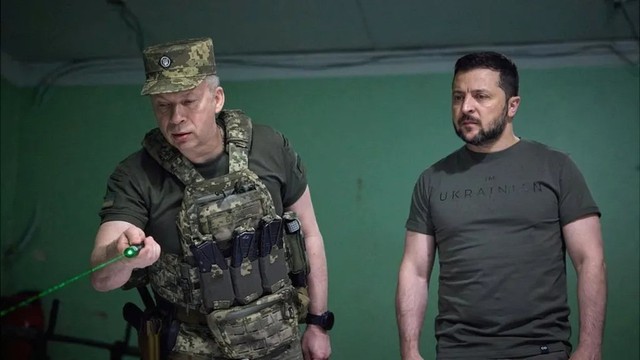 3.000 quân rút hàng loạt, phòng tuyến Ukraine sụp đổ sau 24h – Ông Zelensky “bàng hoàng trước lệnh của ông Putin”- Ảnh 4. 3.000 quân rút hàng loạt, phòng tuyến Ukraine sụp đổ sau 24h – Ông Zelensky “bàng hoàng trước lệnh của ông Putin”- Ảnh 4.