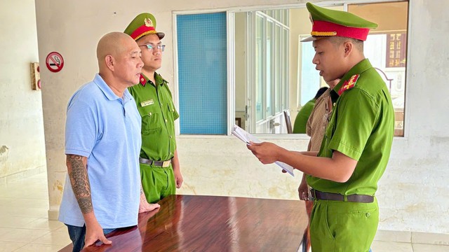 Thi hành Lệnh bắt tạm giam đối với Lưu Văn Tân- Ảnh 1.