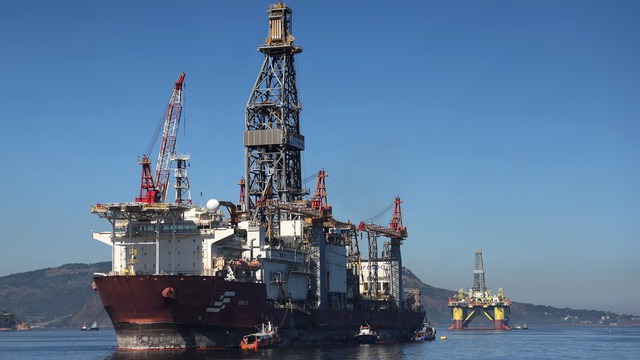 Tọa độ "tam giác ngập vàng đen" mới nhất hành tinh, loạt gã khổng lồ dầu khí đổ xô săn lùng- Ảnh 4. Tọa độ "tam giác ngập vàng đen" mới nhất hành tinh, loạt gã khổng lồ dầu khí đổ xô săn lùng- Ảnh 4.