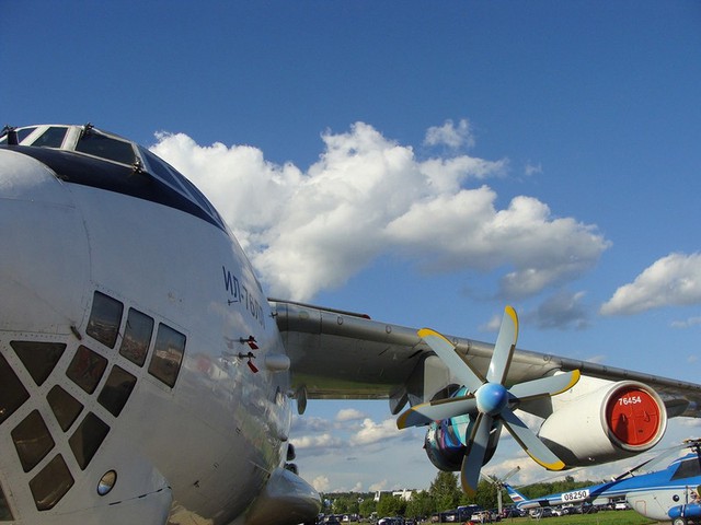 Chương trình máy bay Il-114-300 sắp về tới đích- Ảnh 4. Chương trình máy bay Il-114-300 sắp về tới đích- Ảnh 4.