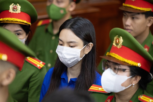 Thuỳ Ti&ecirc;n khai nhận "sử dụng 2 - 3 vi&ecirc;n kẹo mỗi ng&agrave;y" theo khuyến c&aacute;o do kh&ocirc;ng th&iacute;ch ăn rau- Ảnh 1.