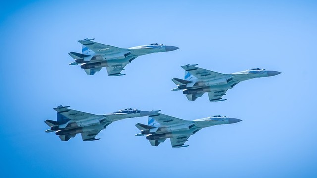 Giao nhận l&ocirc; Su-35S thứ s&aacute;u trong năm 2025 - Ảnh 3.
