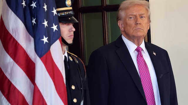 Một lực lượng quân khổng lồ được triển khai ngoài khơi bờ biển Venezuela- Ảnh 5.