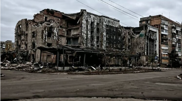 L&iacute;nh Ukraine đầu h&agrave;ng ở Pokrovsk- Ảnh 5.