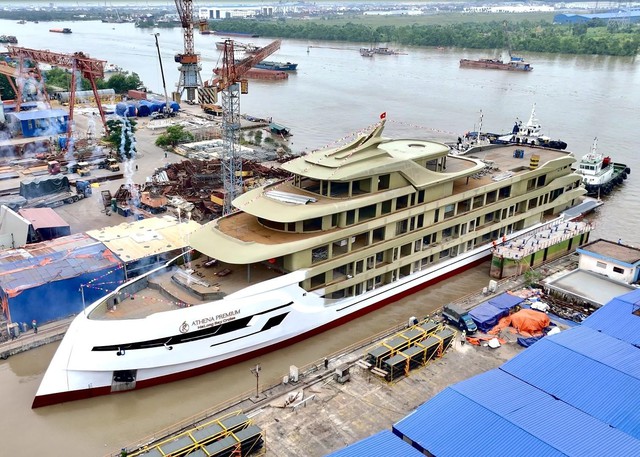 Việt Nam lập 2 "cú hit": Hạ thủy siêu tàu độc bản 10.000m2, chốt hạ chiến thắng lớn trên bảng xếp hạng châu Á- Ảnh 2.