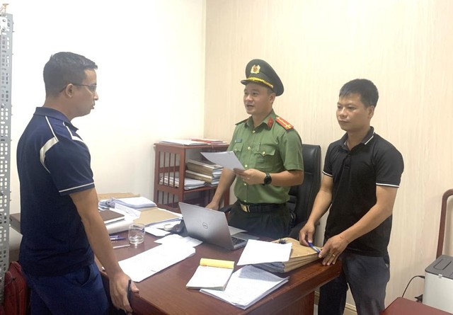 Bắt Nguyễn Thị Phương cùng 8 người khác- Ảnh 1.