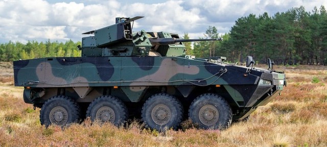 H&agrave;ng loạt thiết gi&aacute;p Rosomak với module chiến đấu ZSSW-30 được b&agrave;n giao- Ảnh 2.