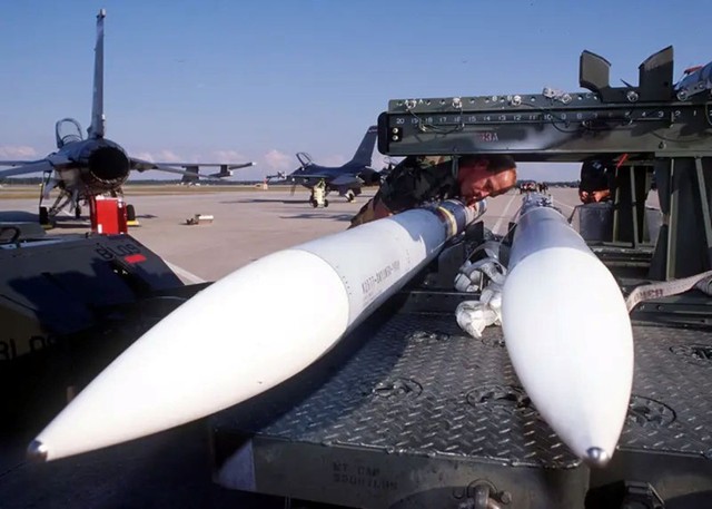 Mỹ xuất khẩu t&ecirc;n lửa AIM - 260 A JATM cho Australia: Thỏa thuận chiến lược mới - Ảnh 5.