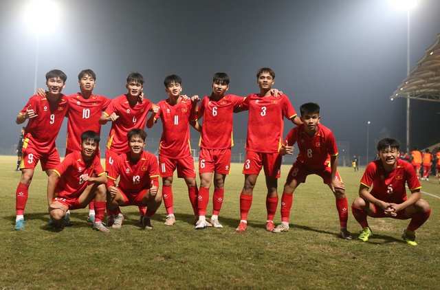 Diễn biến Việt Nam 3-0 Malaysia: Tuyển Việt Nam tấn c&ocirc;ng dồn dập, tạo "mưa b&agrave;n thắng" - Ảnh 3.
