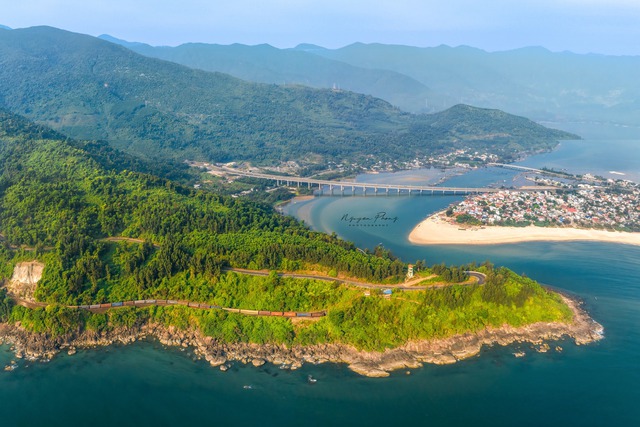 Khu nghỉ vừa được Michelin vinh danh, nằm bên rìa “vịnh biển đẹp nhất Việt Nam”, giá phòng gây bất ngờ- Ảnh 15.