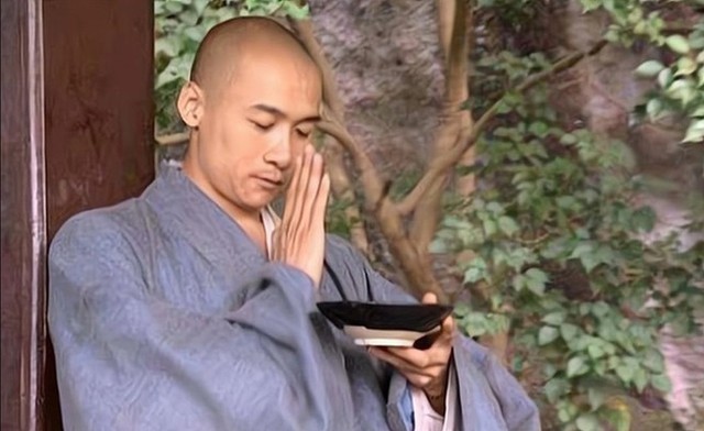 4 nhân vật số đỏ nhất của Kim Dung: Hư Trúc số 2, cao thủ nào là số 1?- Ảnh 1.