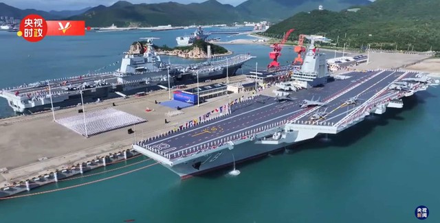 Trung Quốc chính thức đưa vào hoạt động tàu sân bay Phúc Kiến- Ảnh 2. Trung Quốc chính thức đưa vào hoạt động tàu sân bay Phúc Kiến- Ảnh 2.
