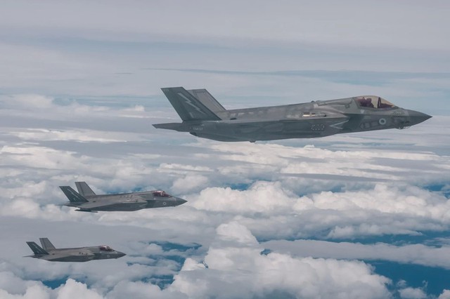 Số lượng kỷ lục tiêm kích F-35B trên tàu sân bay của Hải quân Anh- Ảnh 9. Số lượng kỷ lục tiêm kích F-35B trên tàu sân bay của Hải quân Anh- Ảnh 9.